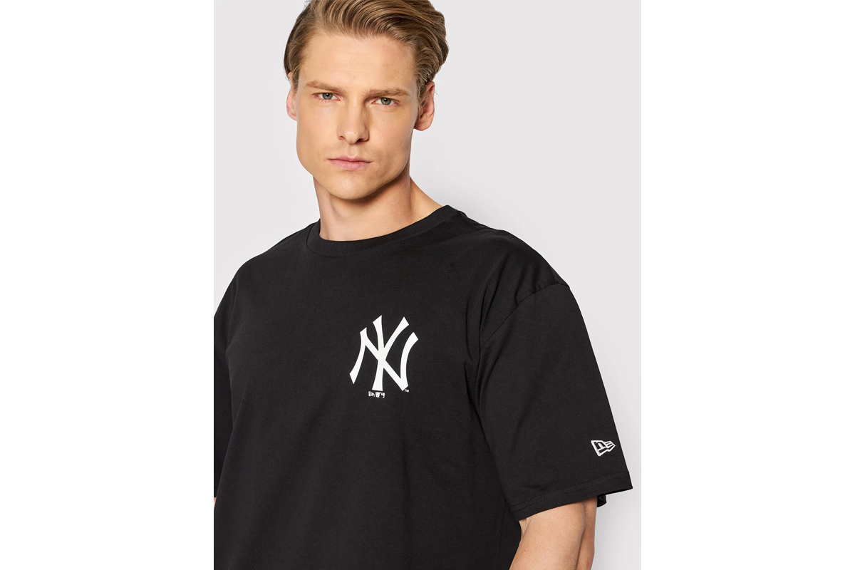 NEW ERA MLB BIG LOGO OVERSIZED TEE NEYYAN BLK