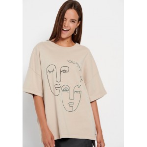 Funky Buddha Oversized Garment Dyed T-Shirt Με Τύπωμα (FBL008-113-04-CHALK)